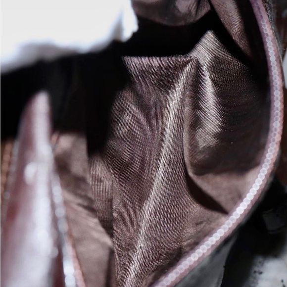 Gucci Bags - Picture 8 of 14